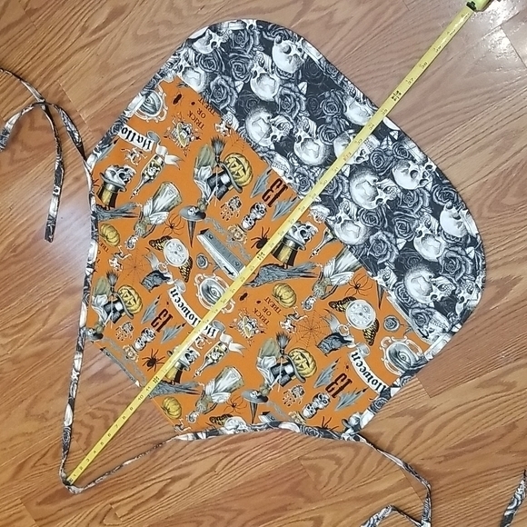 New skull apron - Picture 7 of 9
